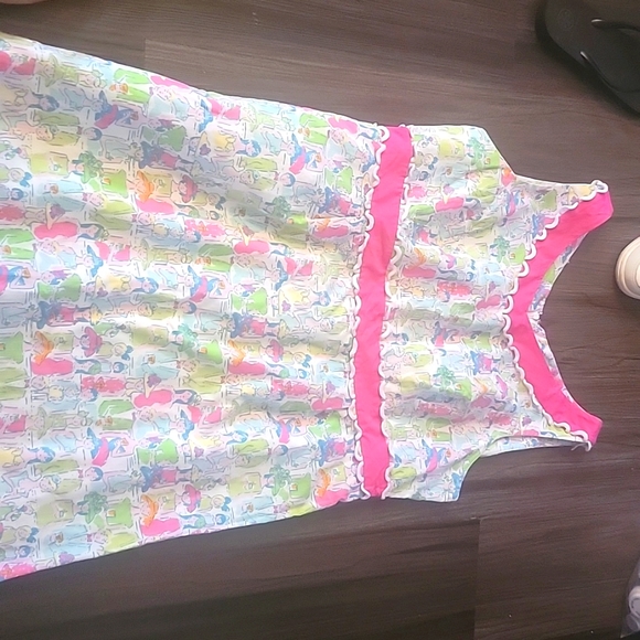 Lily Pulitzer - Picture 2 of 5